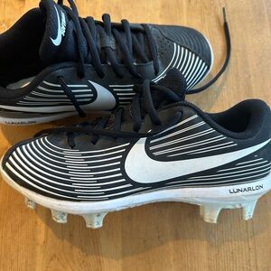 Nike LunarLon Black and White Athletic Cleats